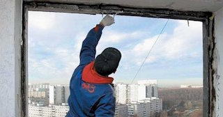 Демонтаж остекления балкона в Междуреченске - цена от 567 руб. - Сварной-Мжд